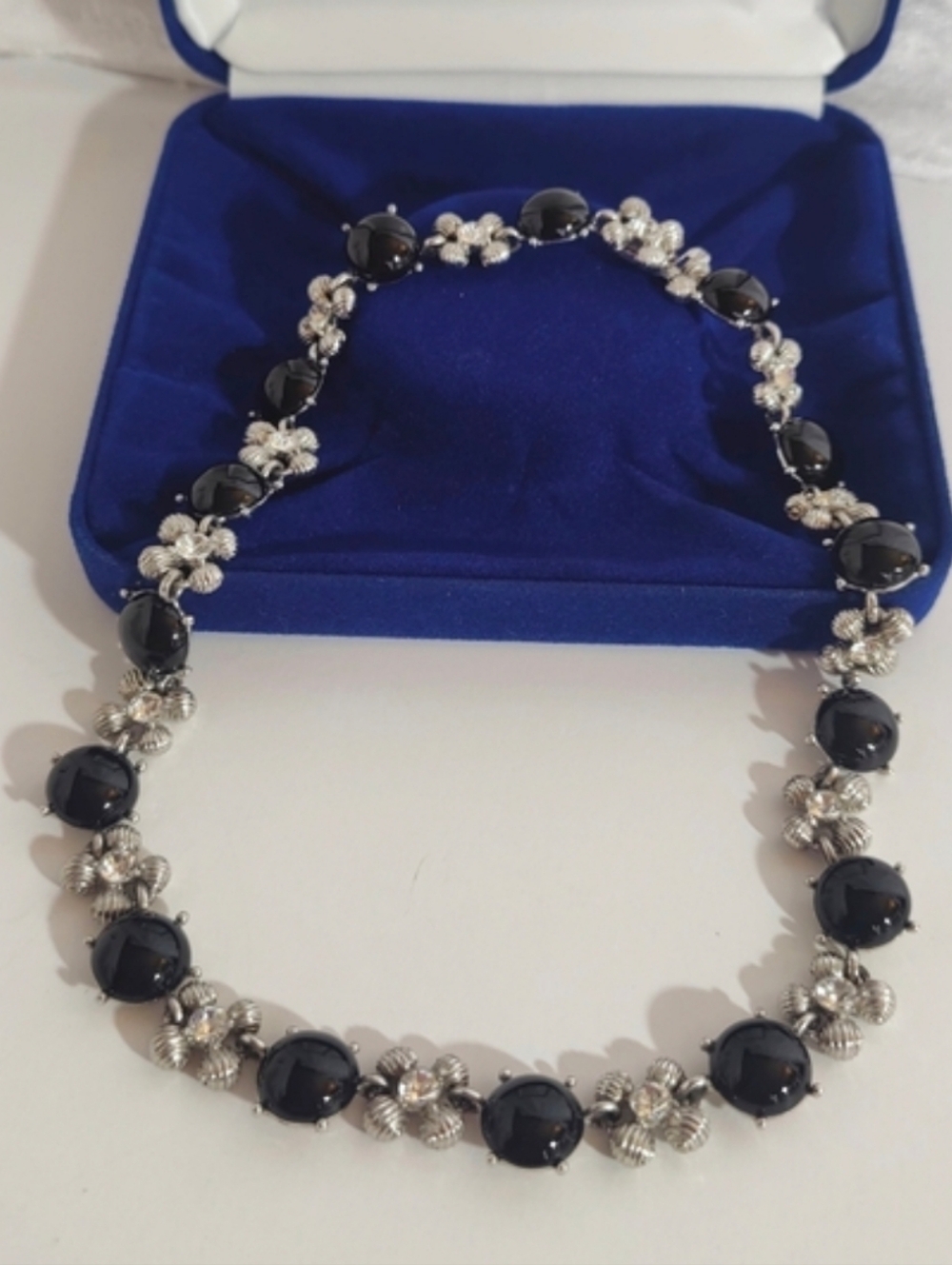 Camrose & Kross Black Bead & Silver Tone Floral Necklace With Camrose Kross Box